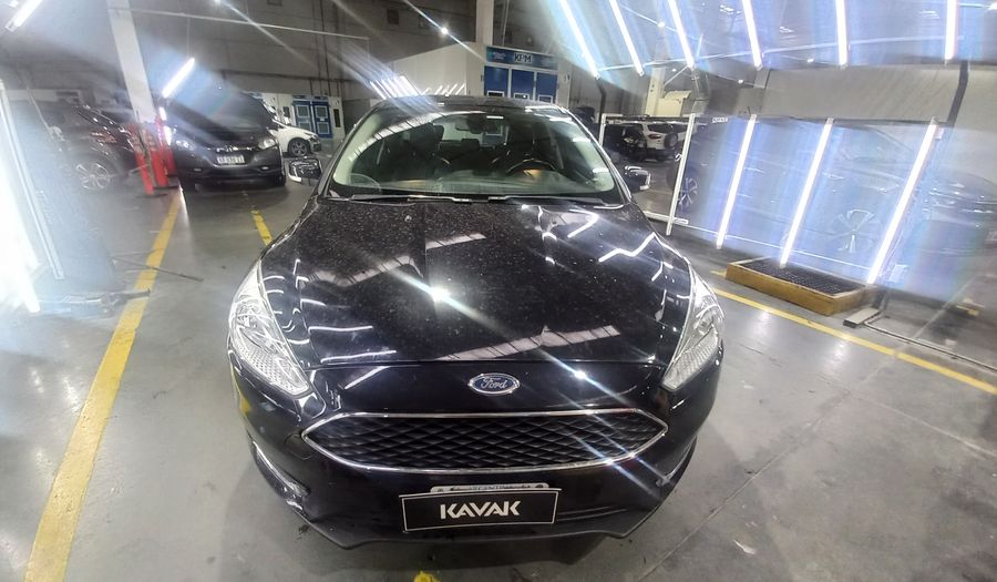 Ford Focus Iii 2.0 SE PLUS Hatchback 2016