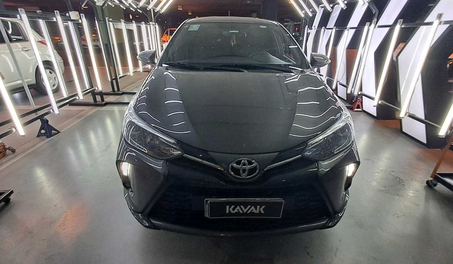 Toyota Yaris 1.5 XLS + CVT Hatchback 2025