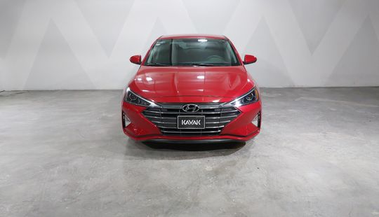 Hyundai • Elantra