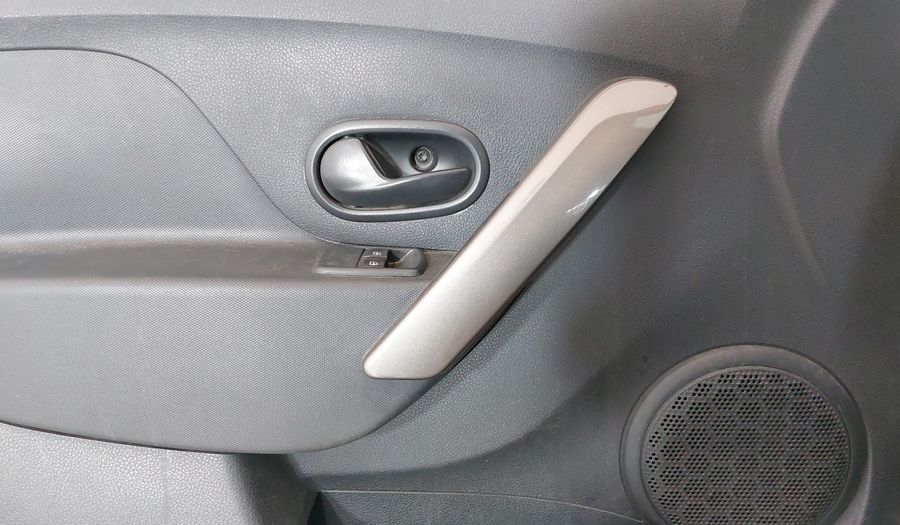 Renault Sandero 1.6 EXPRESSION MT Hatchback 2017