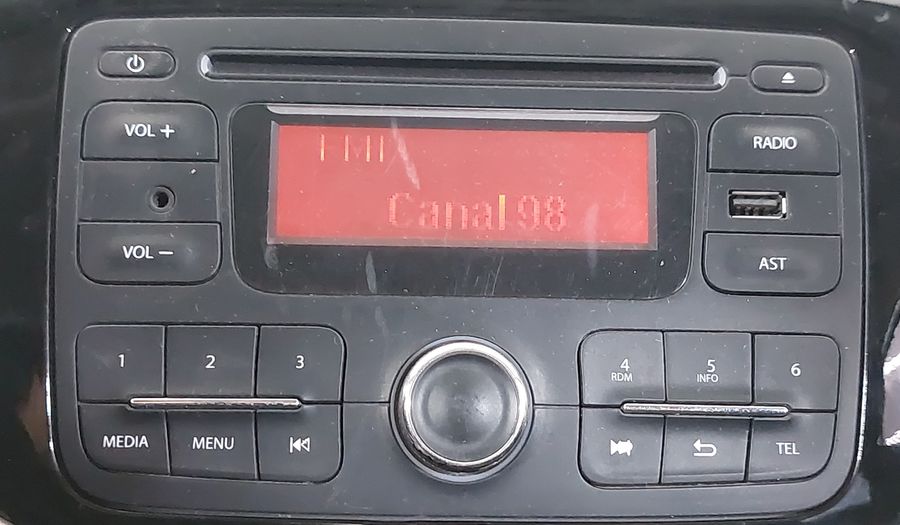 Renault Sandero 1.6 EXPRESSION MT Hatchback 2017