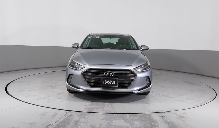 Hyundai Elantra 2.0 LIMITED TECH NAVI AT Sedan 2017