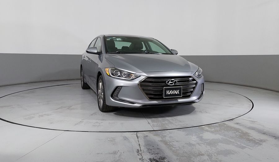 Hyundai Elantra 2.0 LIMITED TECH NAVI AT Sedan 2017