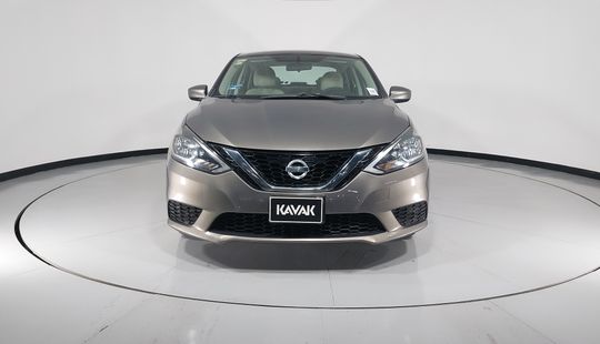 Nissan • Sentra