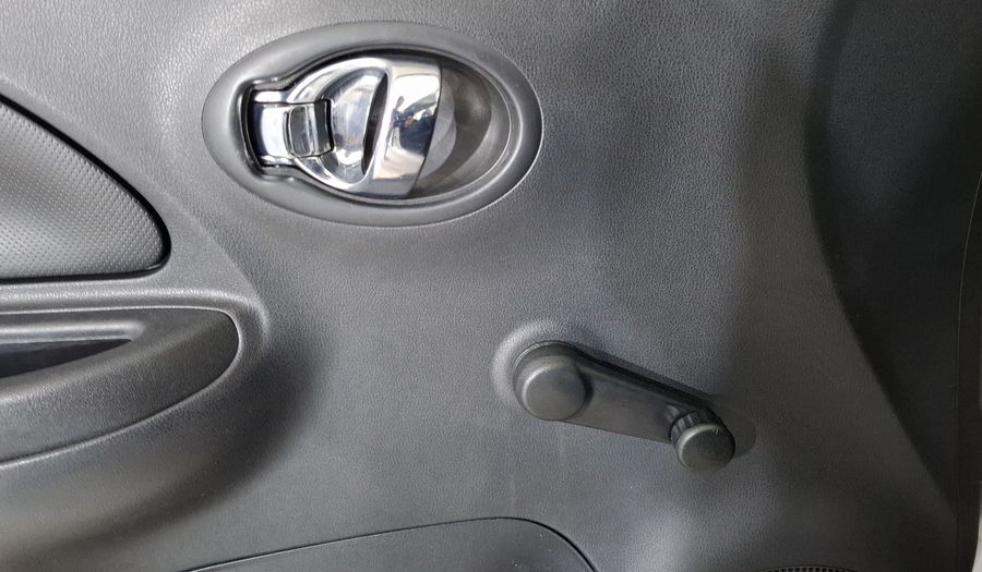 Nissan March 1.6 SENSE AT Hatchback 2015