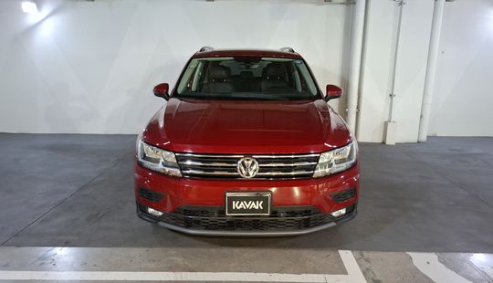 Volkswagen • Tiguan