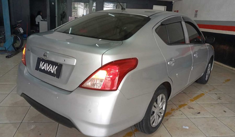 Nissan Versa 1.0 Sedan 2016