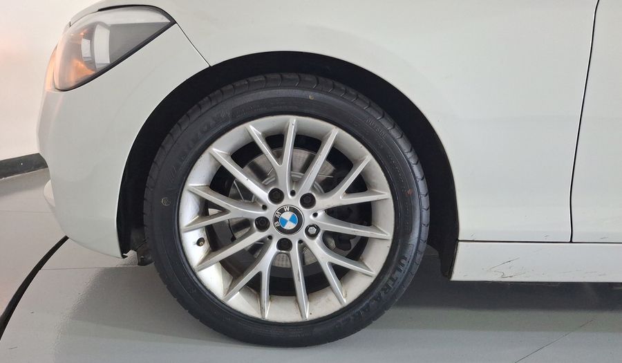 Bmw Serie 1 1.6 118IA Hatchback 2014
