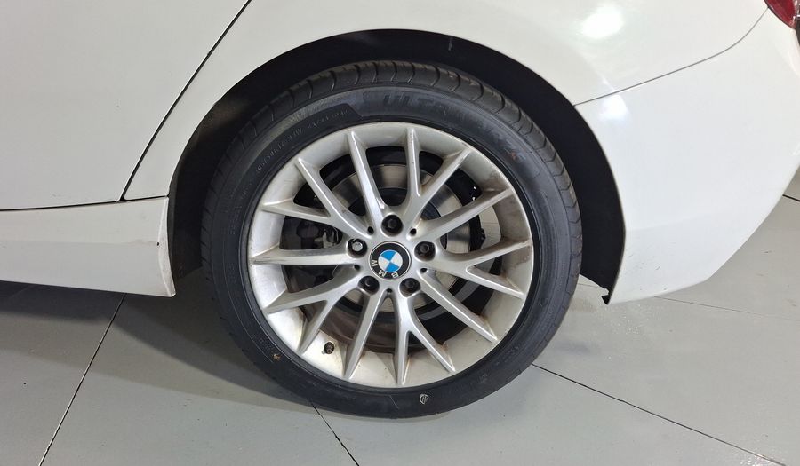 Bmw Serie 1 1.6 118IA Hatchback 2014