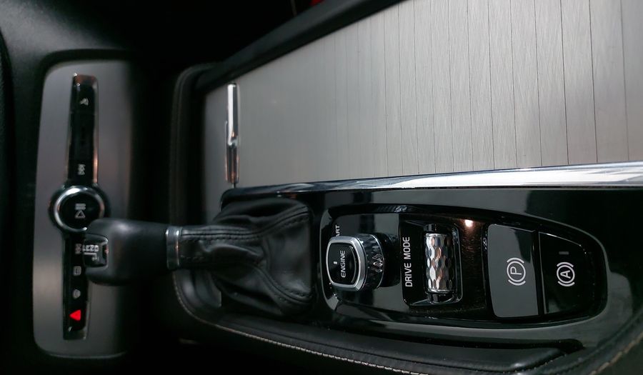 Volvo Xc90 2.0 MOMENTUM T6 AWD AT Suv 2016