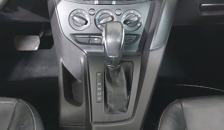 Ford Focus 2.0 16V SEDAN S POWERSHIFT Sedan 2015