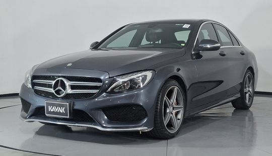Mercedes Benz • Clase C