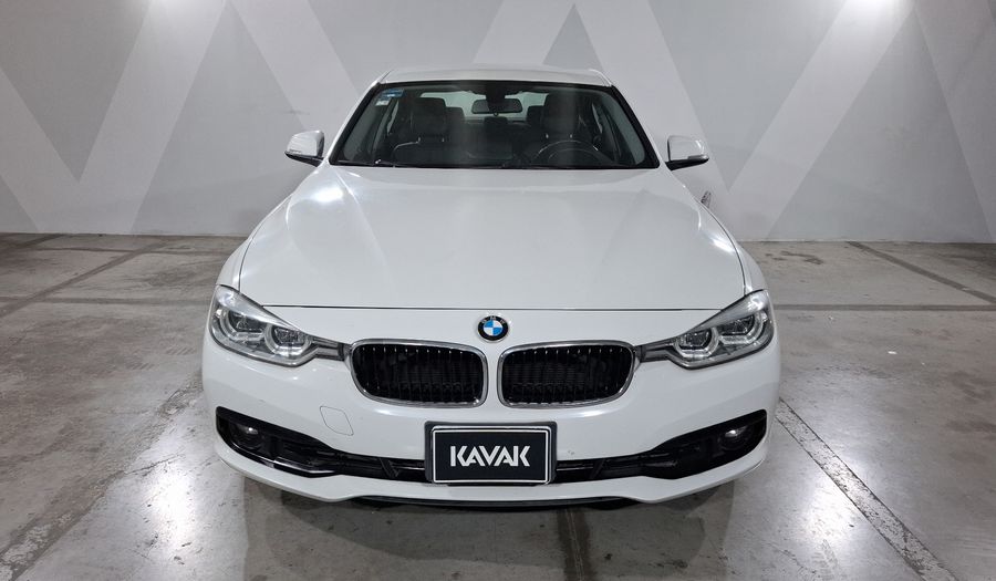 Bmw Serie 3 2.0 320IA Sedan 2016