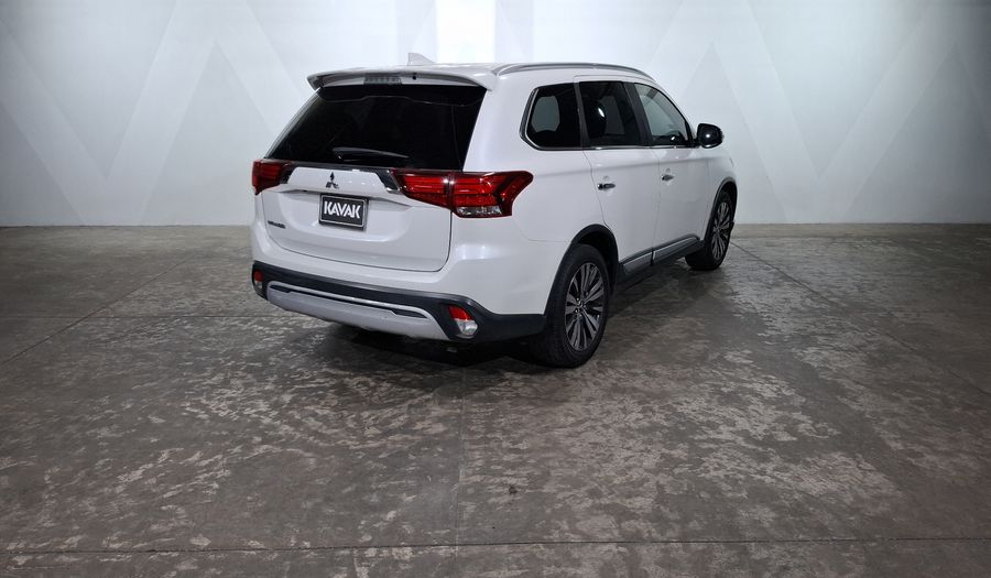 Mitsubishi Outlander 2.4 LIMITED CVT Suv 2019