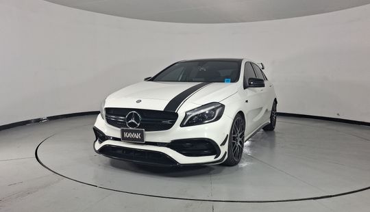 Mercedes Benz • Clase A