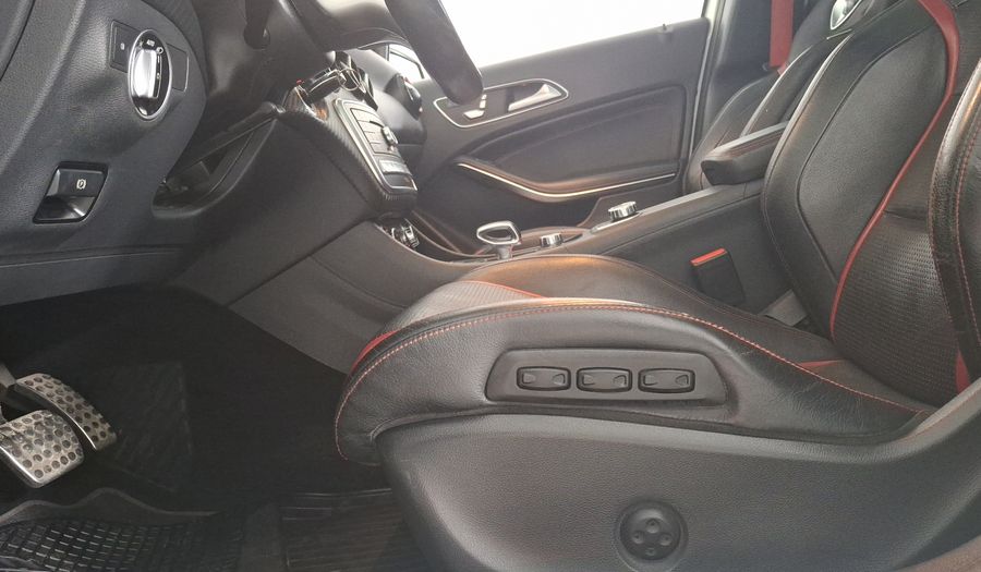 Mercedes Benz Clase A 2.0 MERCEDES-AMG 45 Hatchback 2017