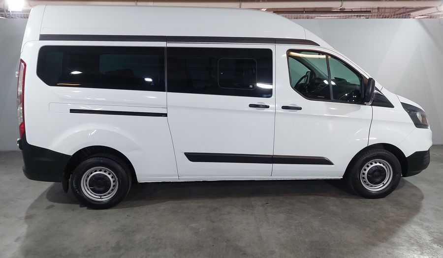 Ford Transit 2.2 DIESEL 9 PASAJEROS LARGA Van 2023