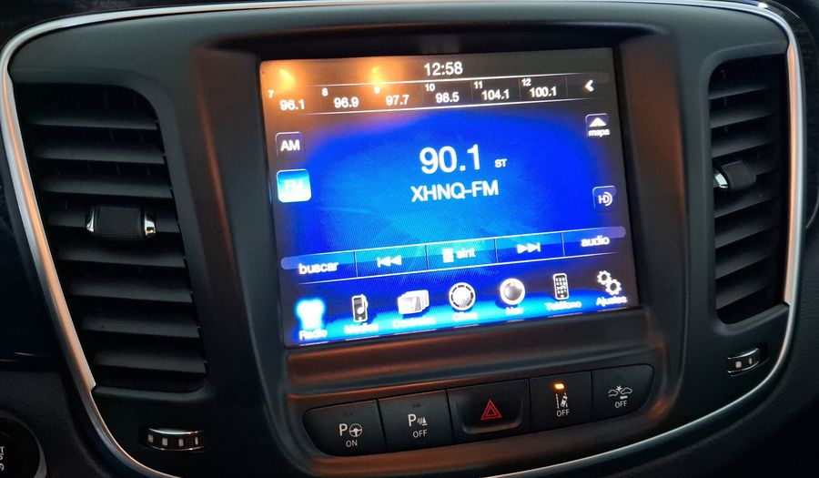 Chrysler 200 3.6 C ADVANCE Sedan 2015