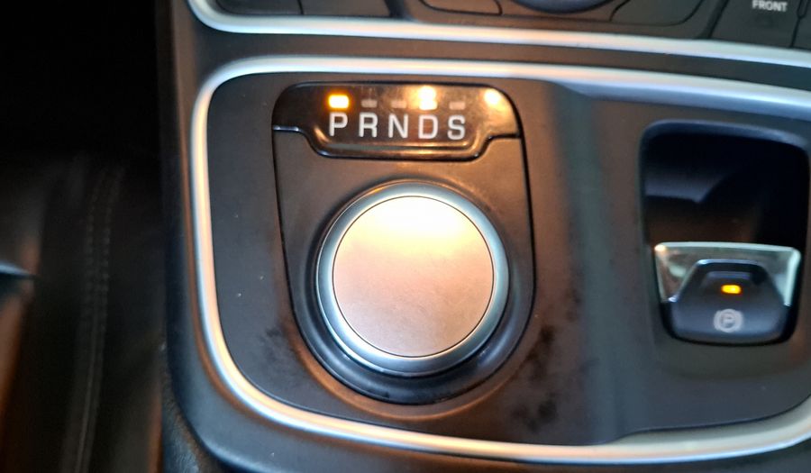 Chrysler 200 3.6 C ADVANCE Sedan 2015