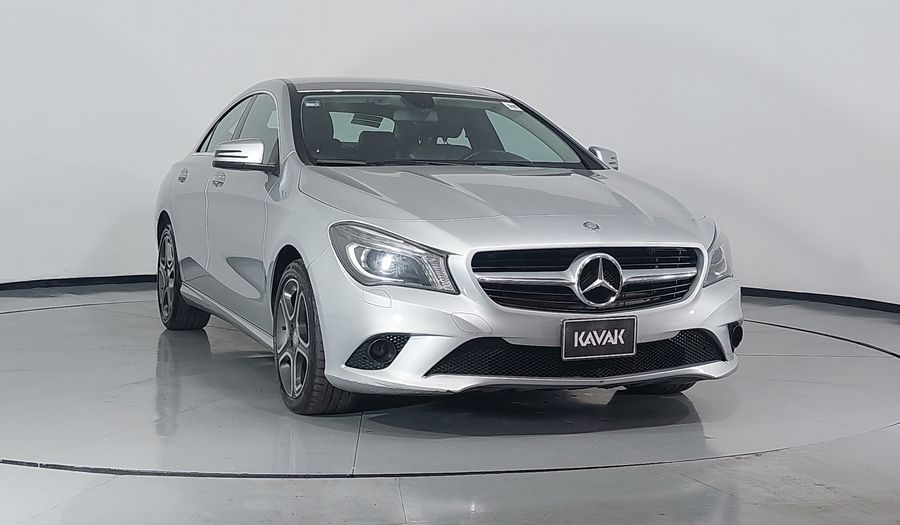 Mercedes Benz Clase Cla 1.6 CLA 200 CGI SPORT AT Coupe 2015