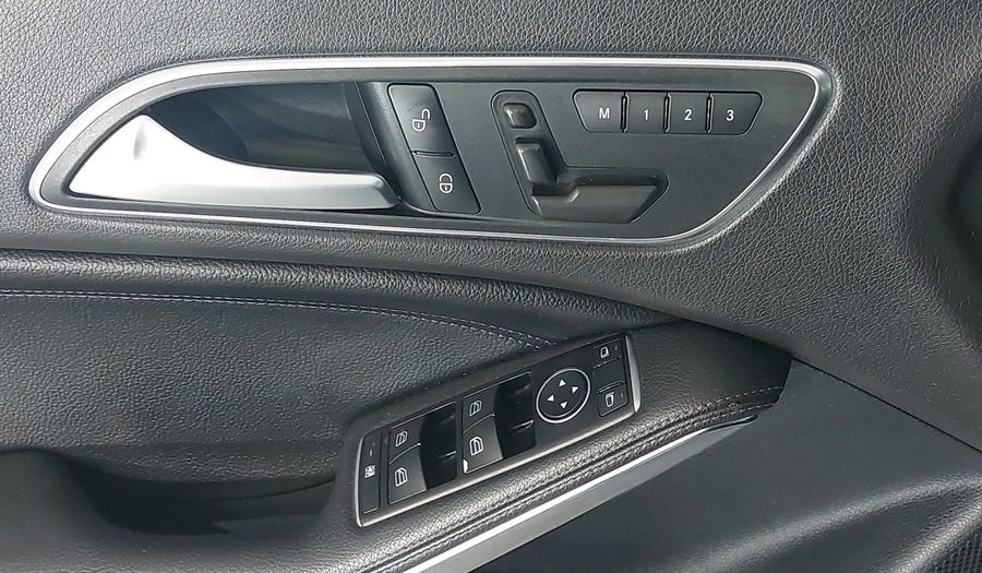 Mercedes Benz Clase Cla 1.6 CLA 200 CGI SPORT AT Coupe 2015