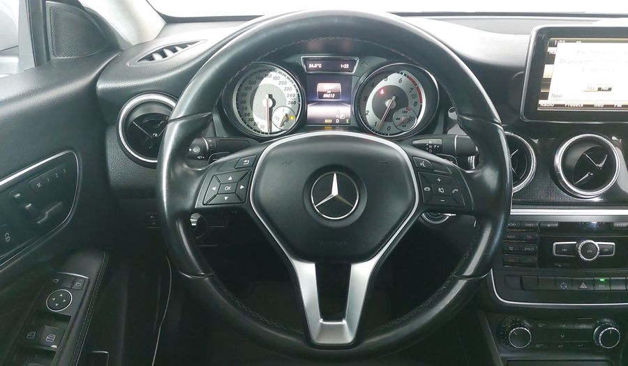 Mercedes Benz Clase Cla 1.6 CLA 200 CGI SPORT AT Coupe 2015