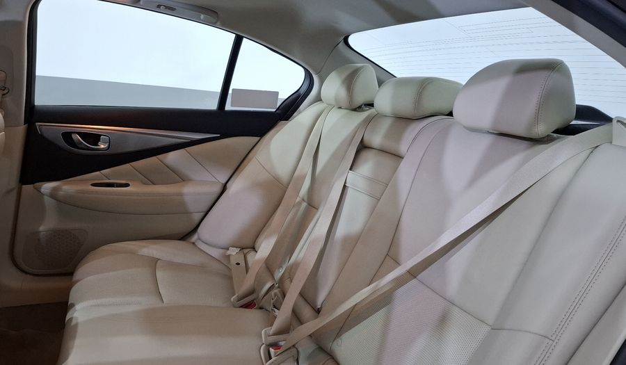 Infiniti Q50 3.7 SEDUCTION AT Sedan 2015