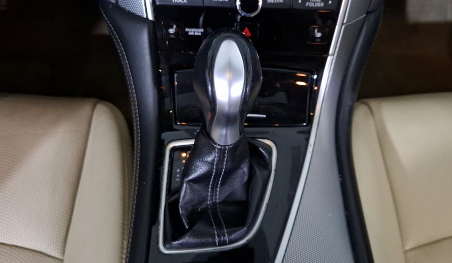 Infiniti Q50 3.7 SEDUCTION AT Sedan 2015