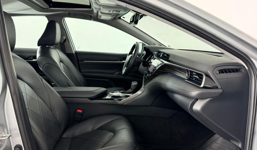 Toyota Camry 2.5 XLE NAVI AUTO Sedan 2019
