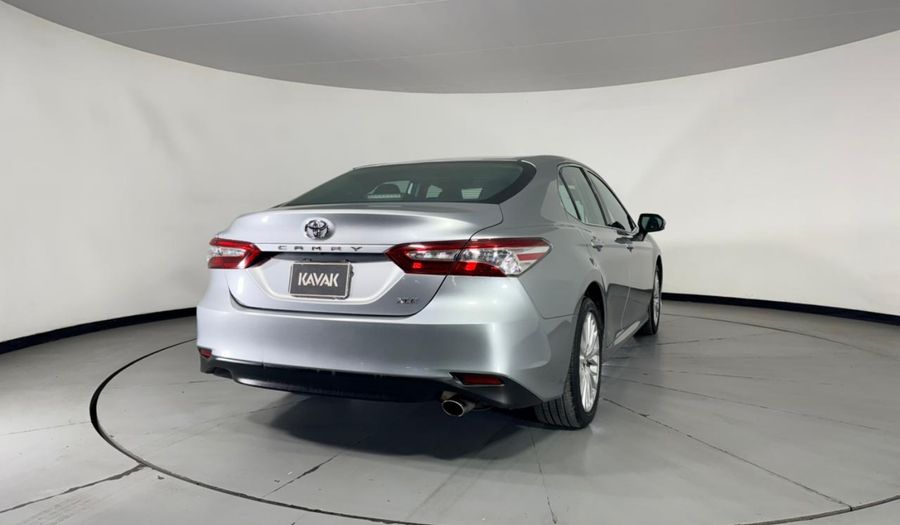 Toyota Camry 2.5 XLE NAVI AUTO Sedan 2019