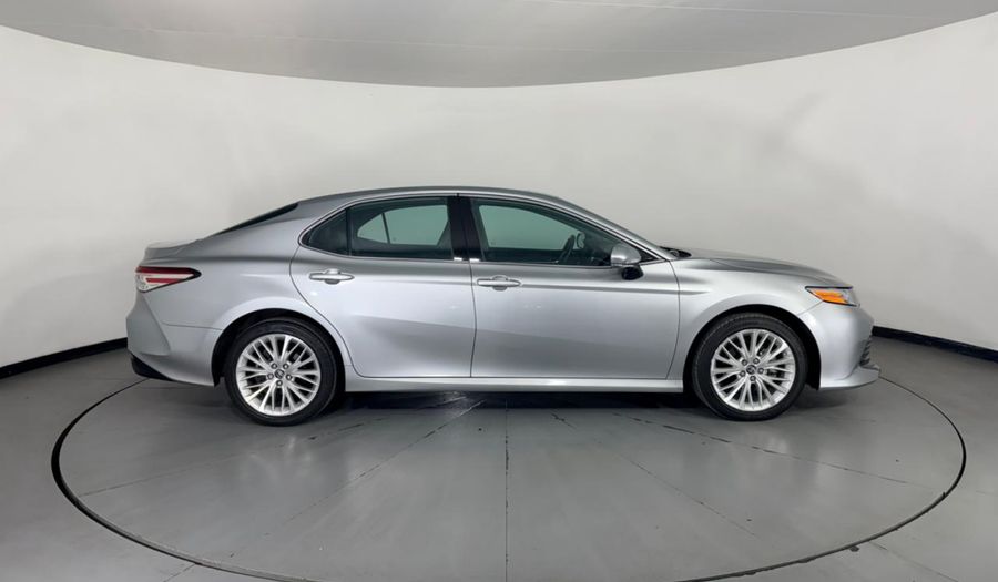 Toyota Camry 2.5 XLE NAVI AUTO Sedan 2019