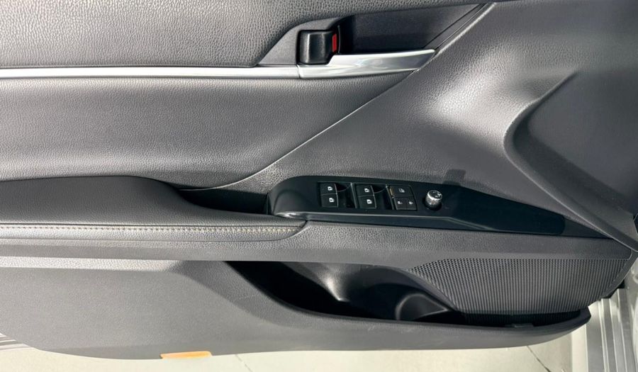 Toyota Camry 2.5 XLE NAVI AUTO Sedan 2019
