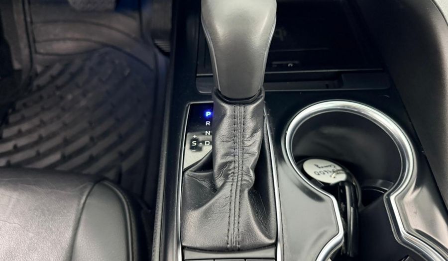 Toyota Camry 2.5 XLE NAVI AUTO Sedan 2019