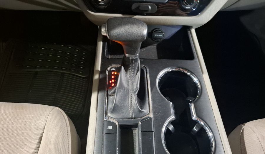 Kia Sedona 3.3 LX AUTO Minivan 2019