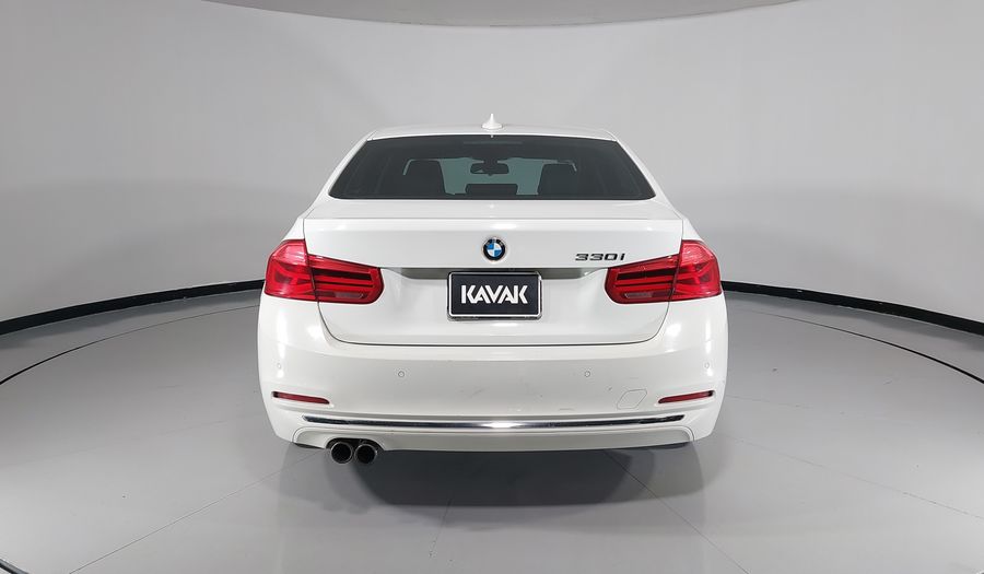 Bmw Serie 3 2.0 330IA LUXURY LINE Sedan 2016