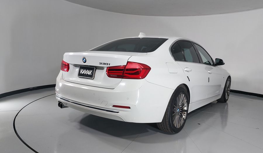 Bmw Serie 3 2.0 330IA LUXURY LINE Sedan 2016