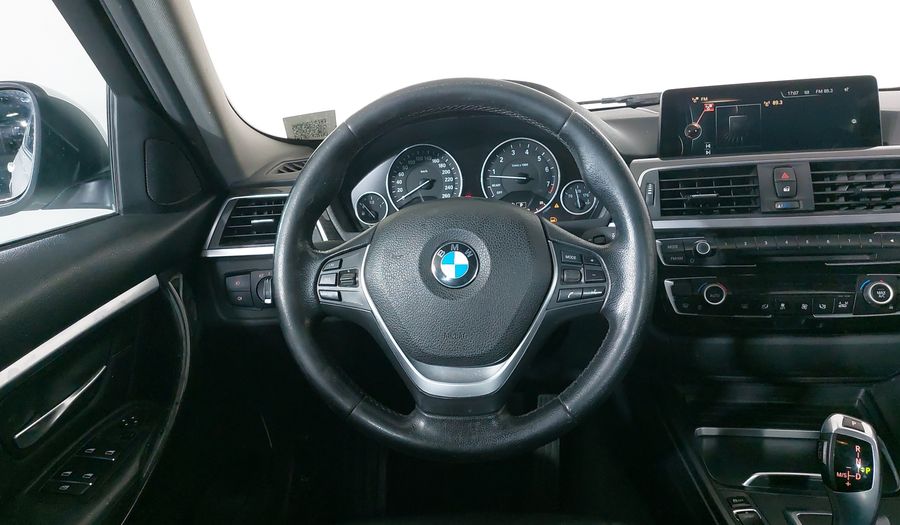 Bmw Serie 3 2.0 330IA LUXURY LINE Sedan 2016