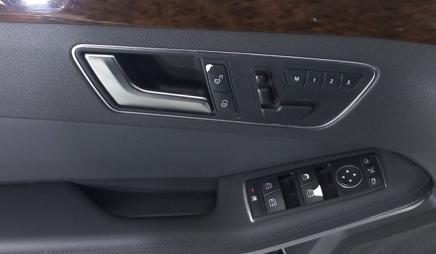 Mercedes Benz Clase E 1.8 200 CGI EXCLUSIVE AT Sedan 2012