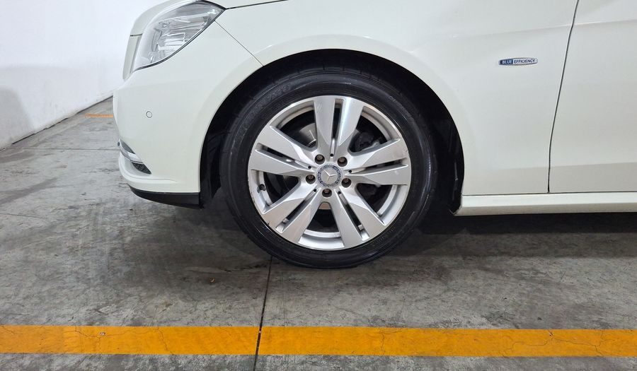 Mercedes Benz Clase E 1.8 200 CGI EXCLUSIVE AT Sedan 2012