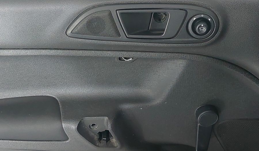 Ford Fiesta 1.6 S MT Sedan 2015