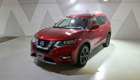 Nissan • X-Trail