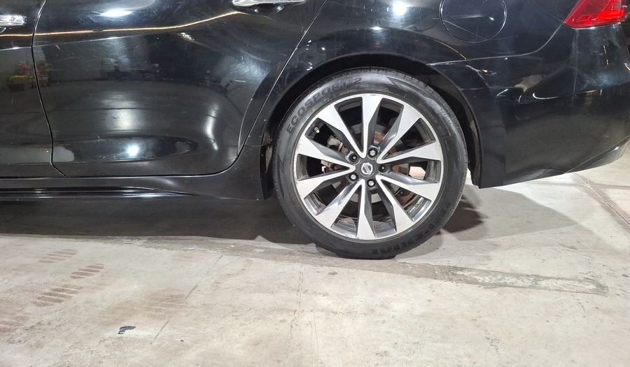 Nissan Maxima 3.5 SR CVT Sedan 2016