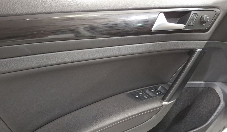 Volkswagen Golf 1.4 STYLE DSG Hatchback 2017