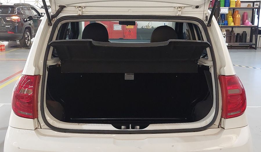 Volkswagen Fox 1.6 VHT TOTAL FLEX I-MOTION Hatchback 2014