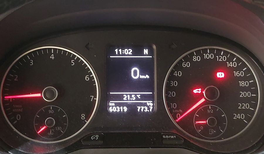 Volkswagen Fox 1.6 VHT TOTAL FLEX I-MOTION Hatchback 2014