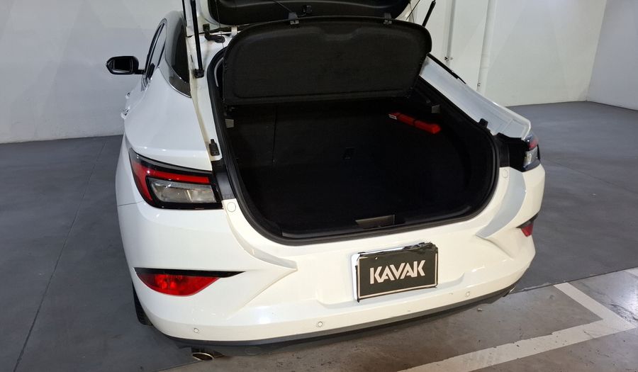 Jac J7 1.5 QUANTUM CVT Hatchback 2022