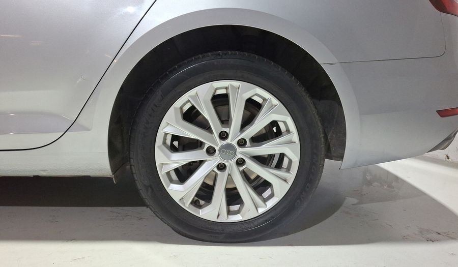 Audi A4 2.0 SELECT DCT Sedan 2018