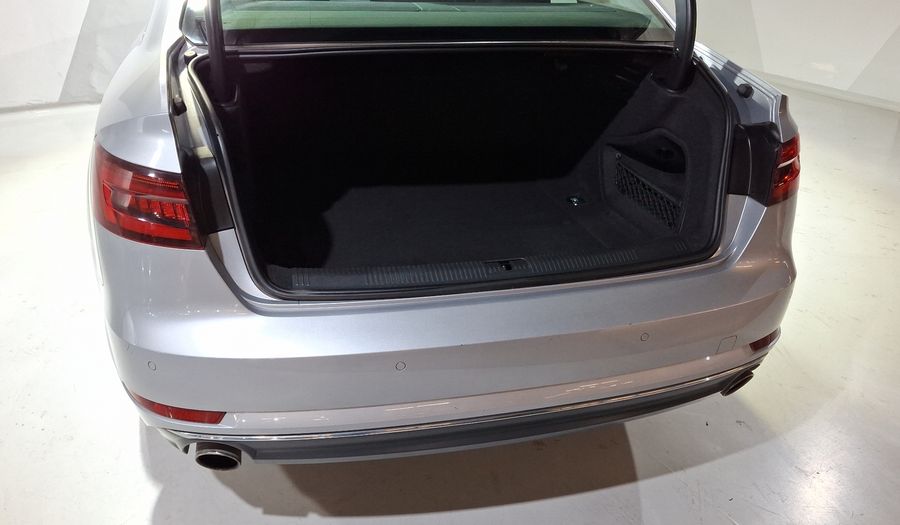 Audi A4 2.0 SELECT DCT Sedan 2018