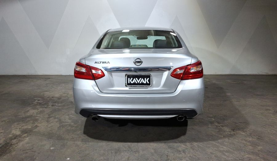 Nissan Altima 2.5 ADVANCE CVT Sedan 2017