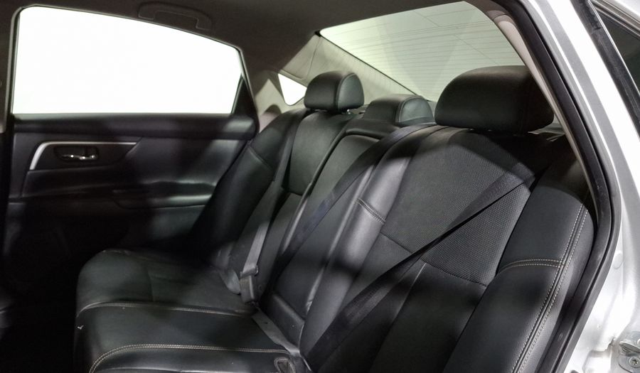 Nissan Altima 2.5 ADVANCE CVT Sedan 2017